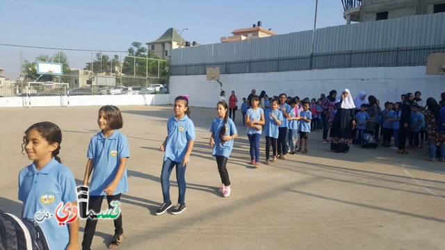  كفرقاسم- فيديو: البداية الصحيحة هي عنوان النجاح .. مدرسه جنة ابن رشد تستقبل طلابها بمراحل مدروسة وتودع حجاجها